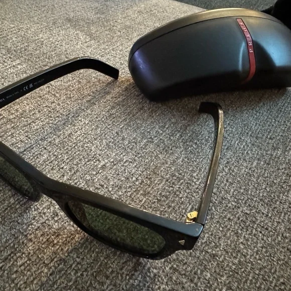 Prada Sunglasses - polarized. Like New! - Picture 5 of 5